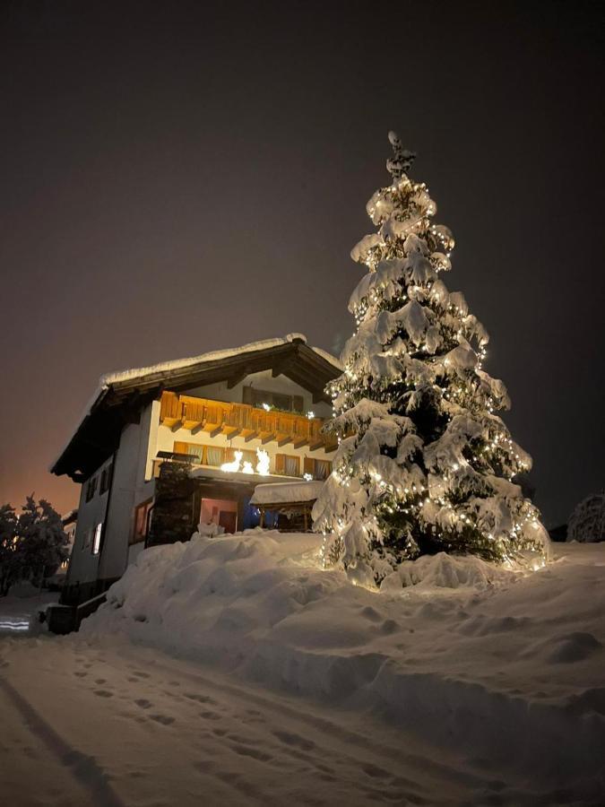 Haus Hubertus - Gaestehaus Sahler *