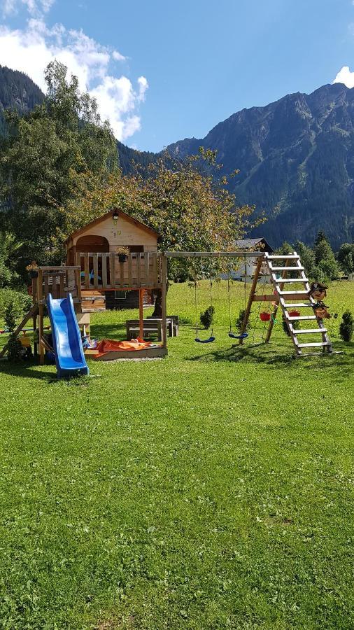 Haus Hubertus - Gaestehaus Sahler Apartment