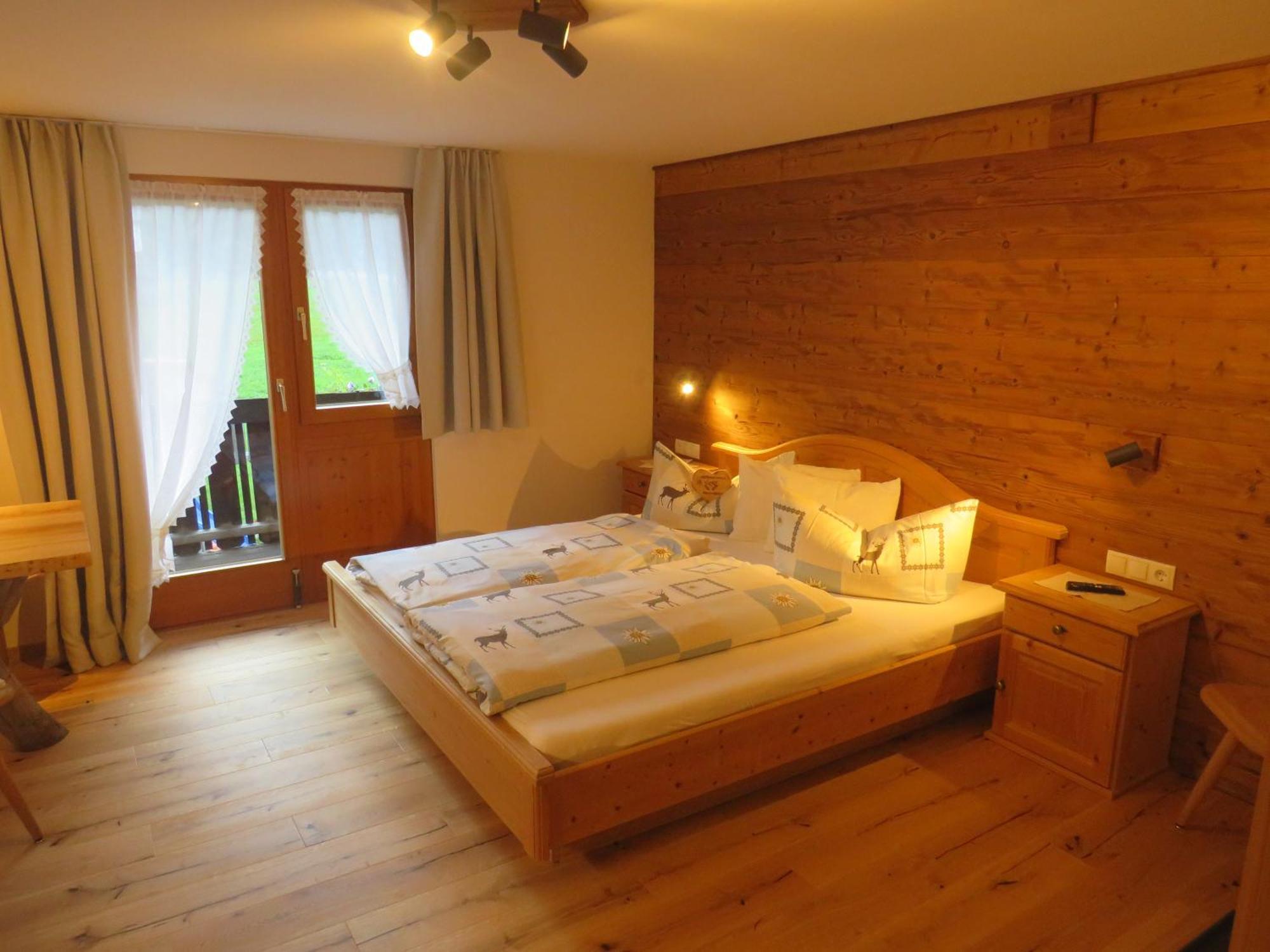 Haus Hubertus - Gaestehaus Sahler Apartment *